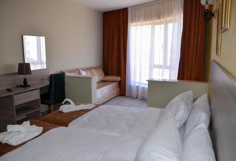 اتاق لوکس, Hôtel Saja