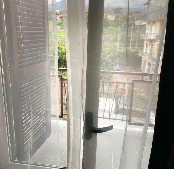 اتاق لوکس با چشم‌انداز دریا, Residenza Da Zia Donata