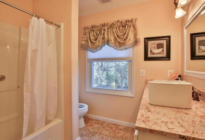 スタンダードルーム, Purcellville Home