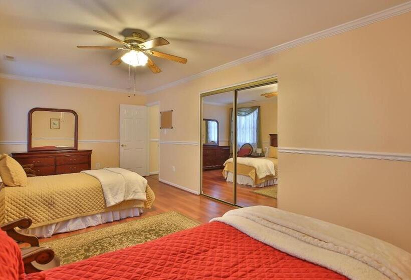 スタンダードルーム, Purcellville Home