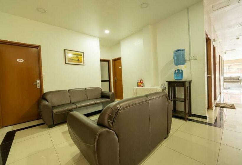 חדר משפתחתי סופריור, Mary J Hotel Family 10 Pax Room