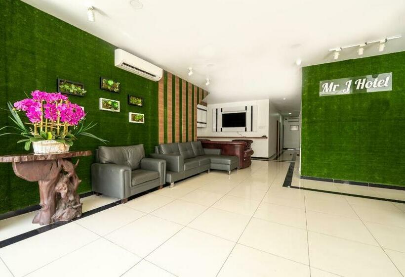 חדר משפתחתי סופריור, Mary J Hotel Family 10 Pax Room