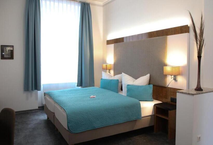 חדר סטנדרט מותאם לאדם עם מוגבלויות, Zur Kulturweberei