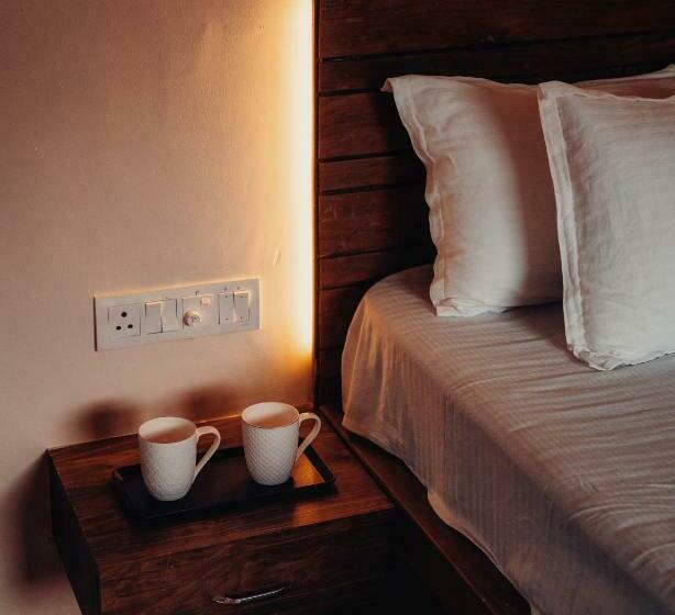 اتاق استاندارد با تخت بزرگ, The Highgarden Resort