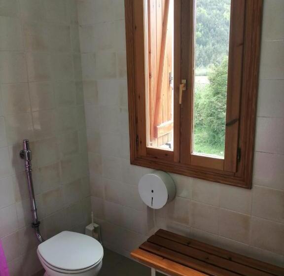 غرفة عائلية, La Casa De Pineta