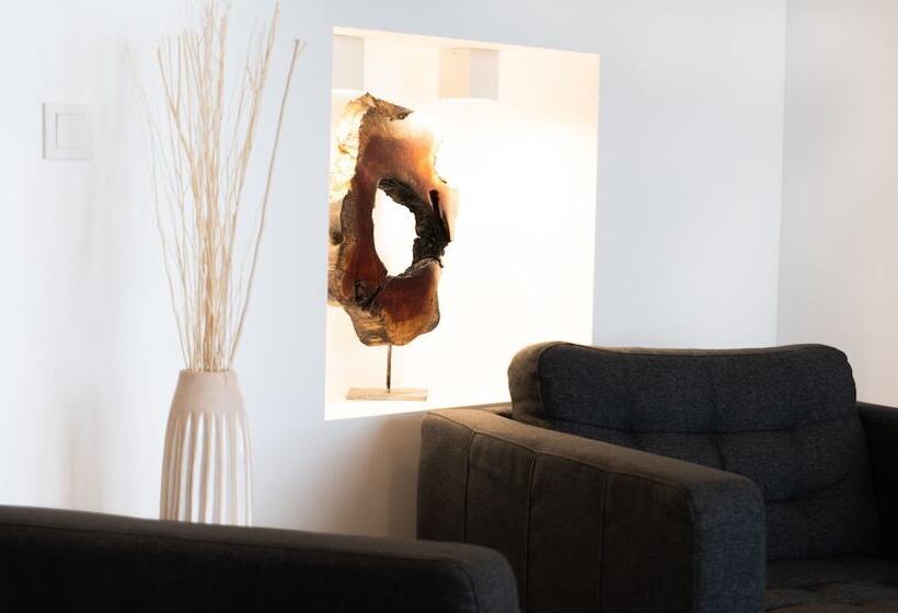 سوییت سوپریور با چشمانداز دریا, Porta Nova Suites Altea   Adults Only