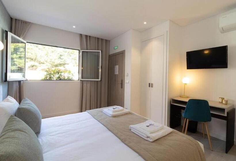 スタンダードルーム, Salmanha Residence