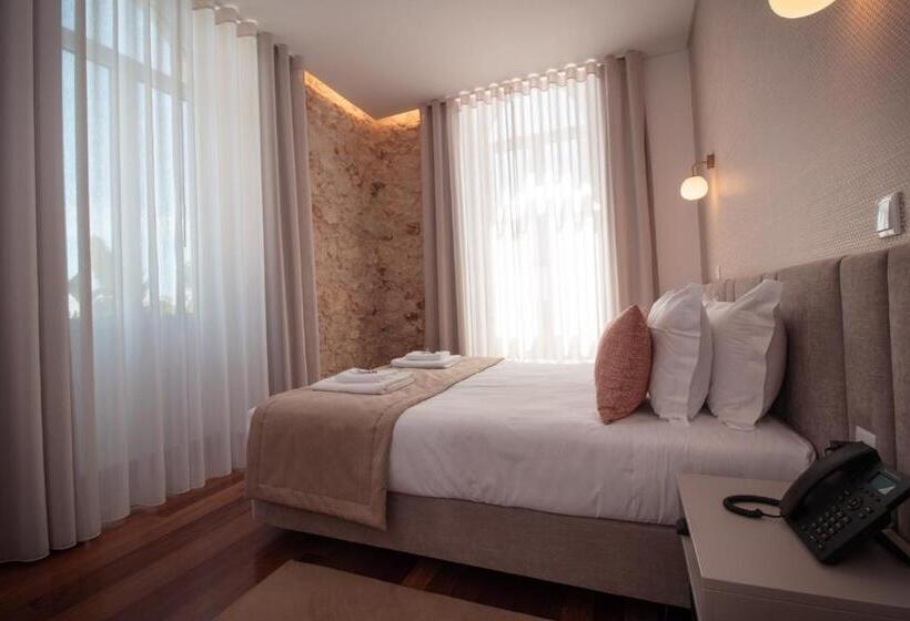 スタンダードルーム, Salmanha Residence