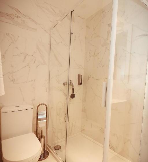 スタンダードルーム, Salmanha Residence