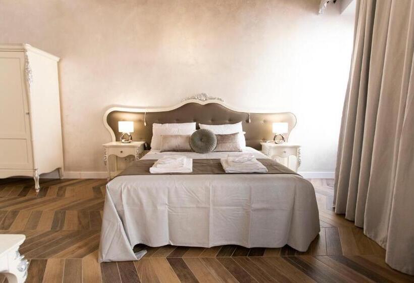 חדר דלוקס לארבעה, B&b Palazzo Fracassini