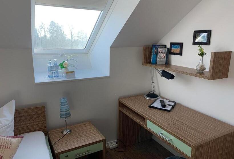 이코노미 룸, Am Schlosspark Superior Adults Only