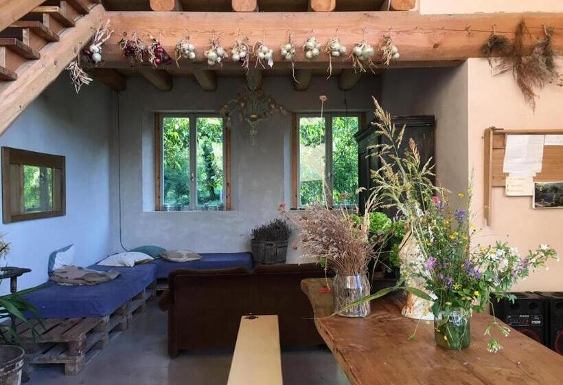 اتاق استاندارد با چشم‌انداز استخر, Agriturismo Fattoria Togonegro