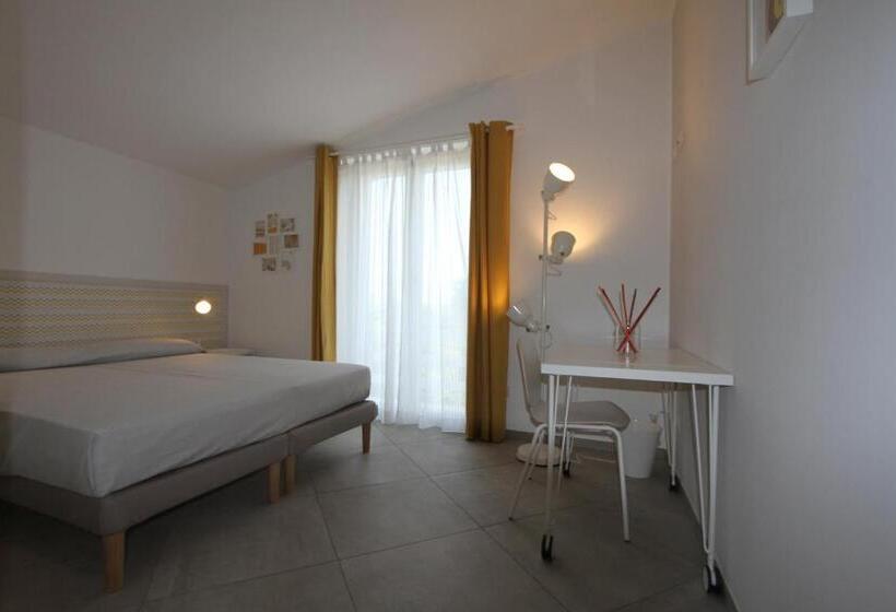 Номер Стандарт Вид на Сад, B&b Casamagliana