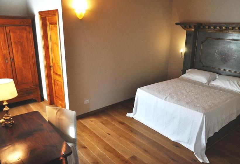 Quarto Estandar, Corte Castello