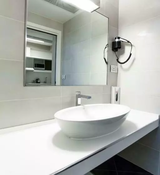 آپارتمان 1 خوابه, 57 Reshotel Orio