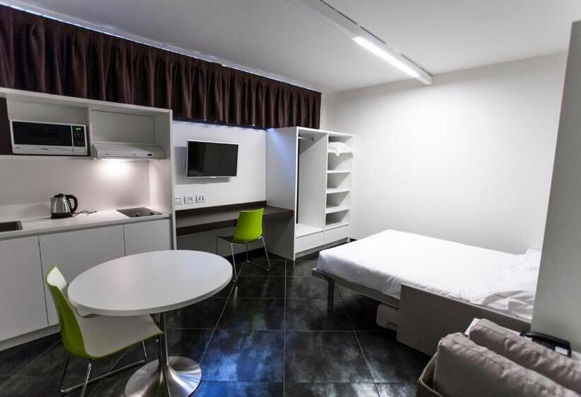 آپارتمان 1 خوابه, 57 Reshotel Orio