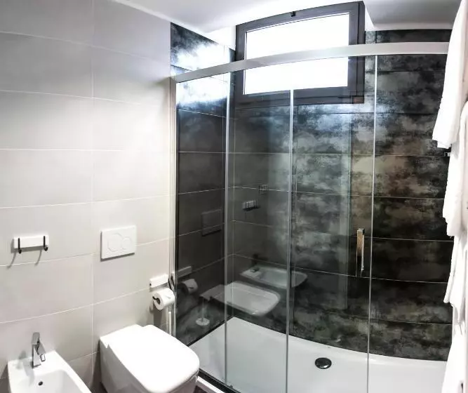 اتاق استاندارد یک نفره, 57 Reshotel Orio