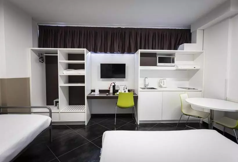 اتاق استاندارد سه نفره, 57 Reshotel Orio