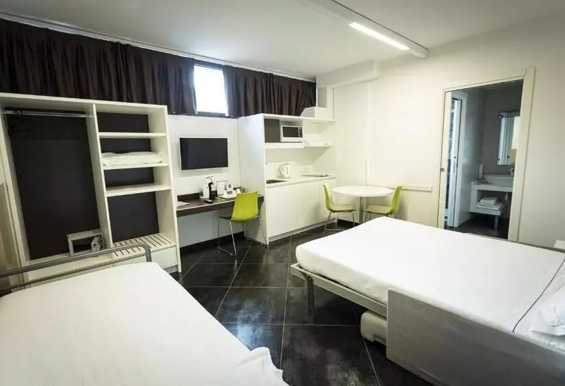 اتاق استاندارد سه نفره, 57 Reshotel Orio
