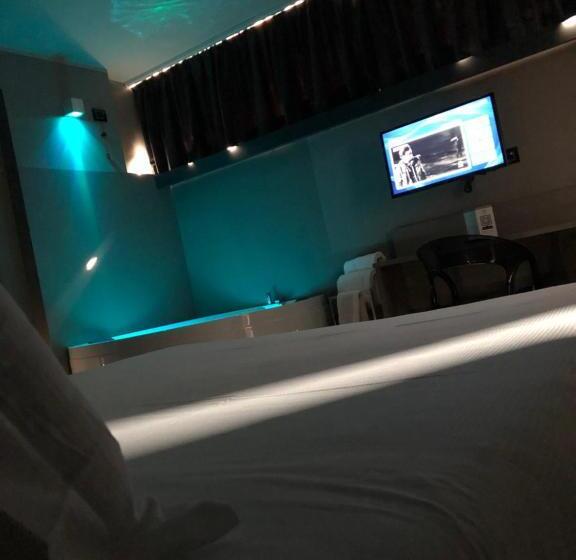 Quarto Estandar Cama King, 57 Reshotel Orio