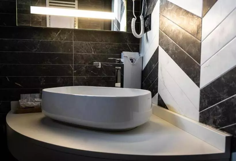 اتاق سوپریور یک تخته, 57 Reshotel Orio