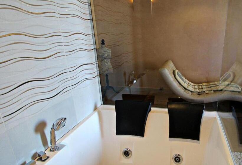 バスタブ付きデラックスルーム, Guesthouse O Affittacamere Irooms Pantheon