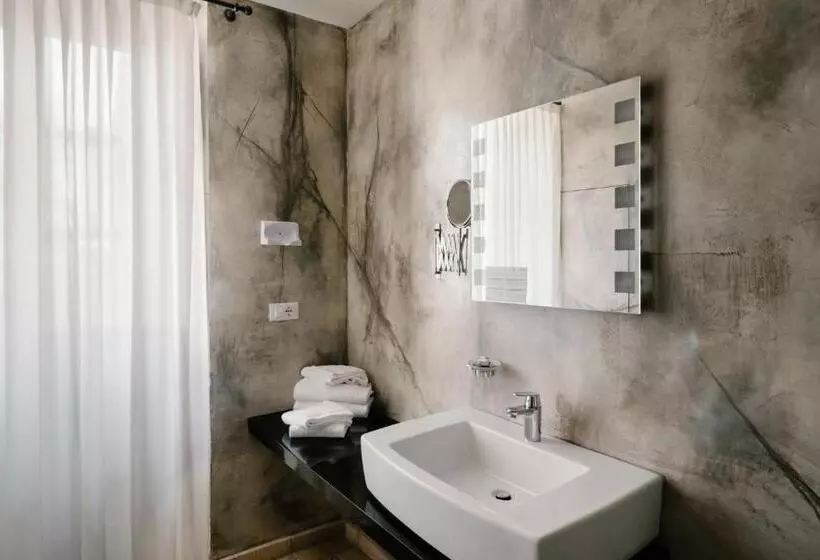 スイート, Relais Giulia