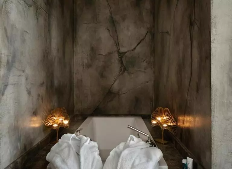 スイート, Relais Giulia