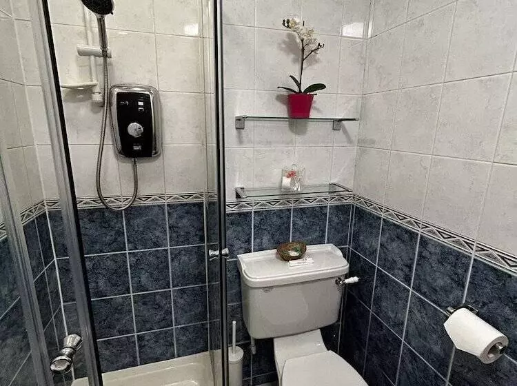 اتاق استاندارد, Acer Lodge Guest House