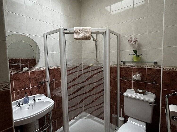 חדר משפחתי, Acer Lodge Guest House