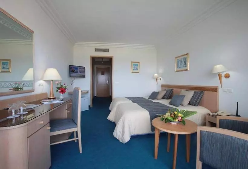 اتاق سه نفره سوپریور با چشم‌انداز دریا, Bizerta Resort Congres & Spa