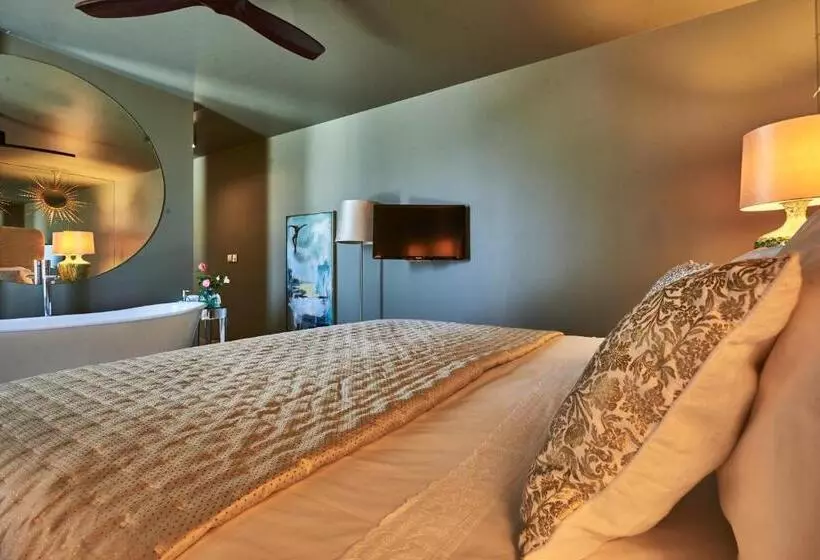 デラックススイート, Carmo S Boutique Hotel   Small Luxury Hotels Of The World