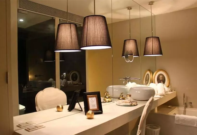 プレステージルーム, Carmo S Boutique Hotel   Small Luxury Hotels Of The World