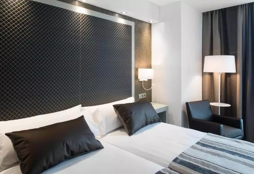 اتاق استاندارد, Catalonia Square 4* Sup