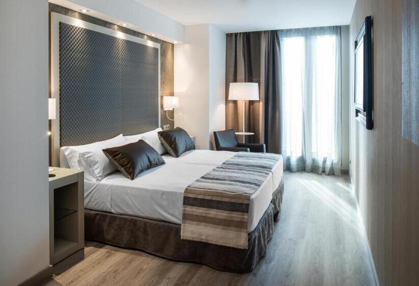 Номер Стандарт, Catalonia Square 4* Sup