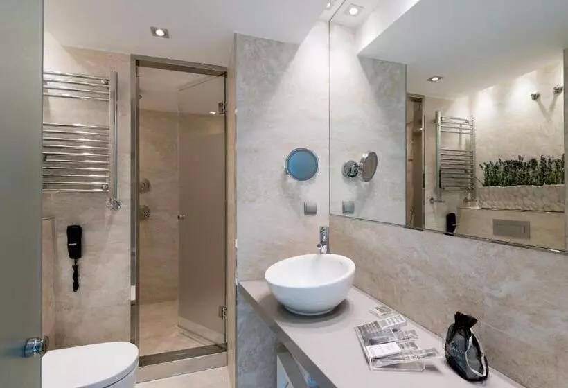 سوییت با استخر, Catalonia Square 4* Sup