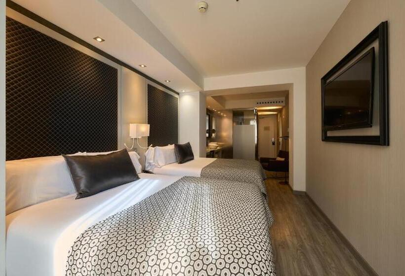 Семейный Номер, Catalonia Square 4* Sup