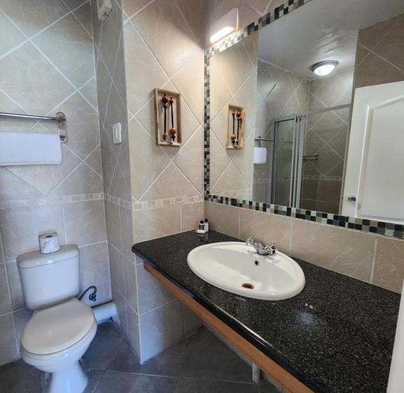 스탠다드 룸 킹사이즈 침대, Elephant Lake