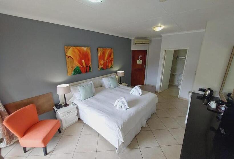 스탠다드 룸 킹사이즈 침대, Elephant Lake