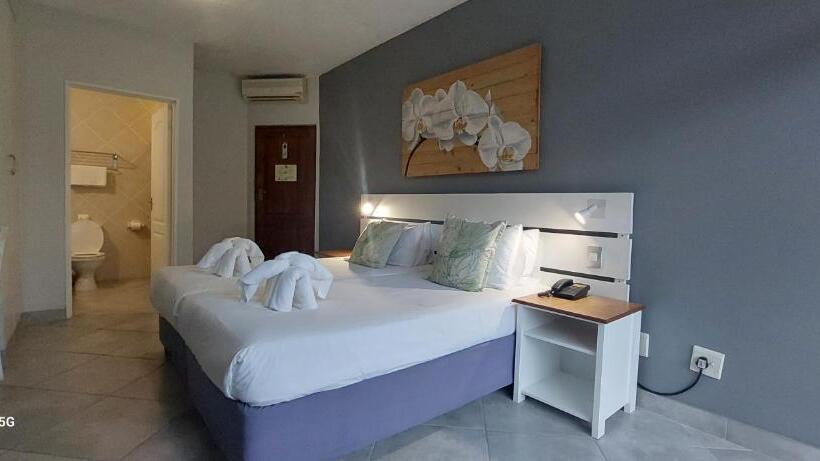 스탠다드 룸 킹사이즈 침대, Elephant Lake