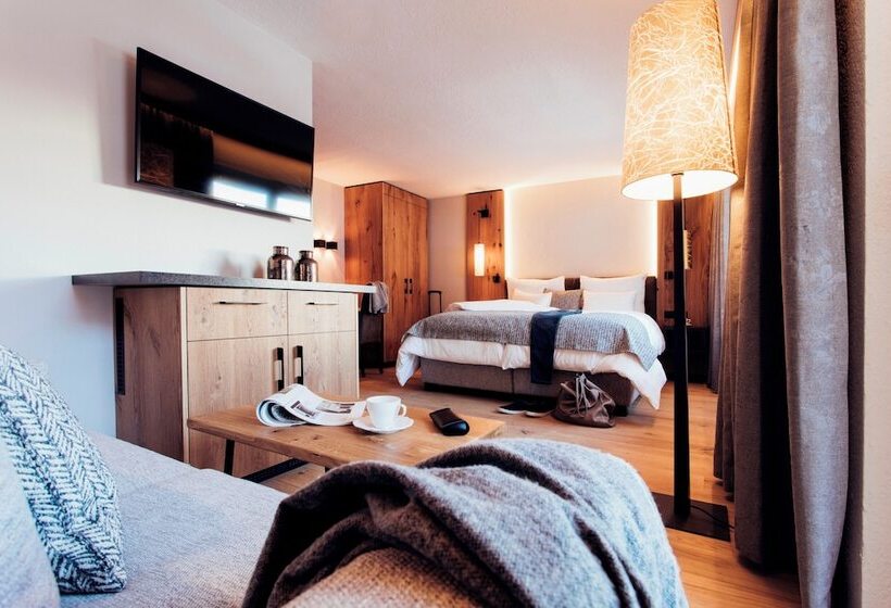 غرفة ديلوكس مزودة بشرفة, Habicher Hof 4 Sterne Superior