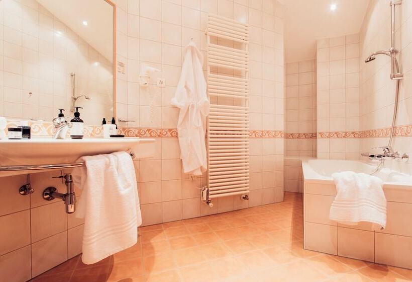 غرفة عائلية, Habicher Hof 4 Sterne Superior