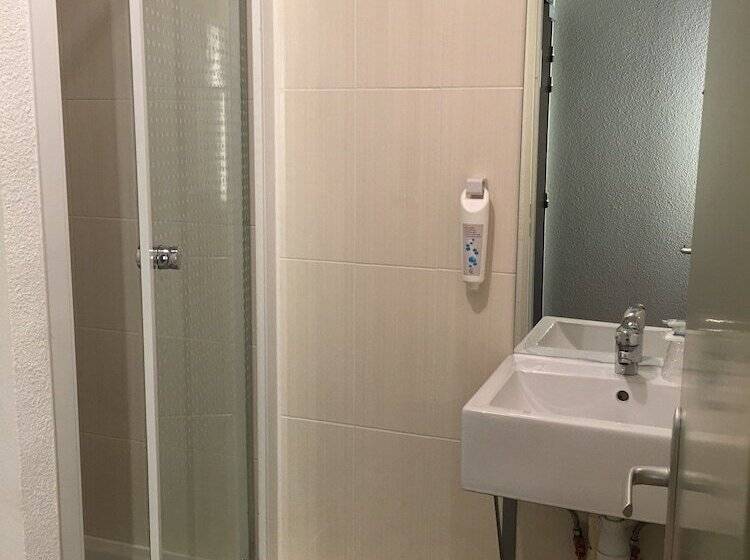 Номер Стандарт Трехместный, Ibis Budget Bobigny Pantin