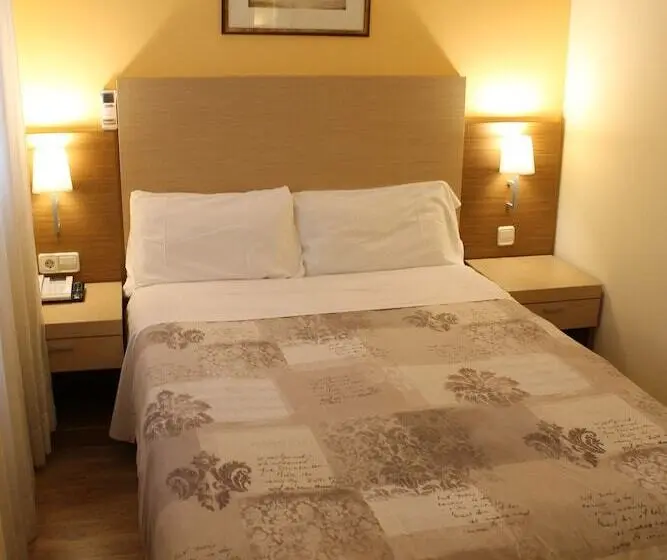 اتاق استاندارد یک نفره, Mirador Puerta Del Sol