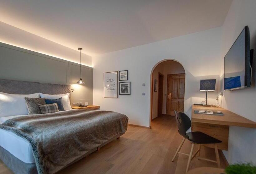 디럭스 룸, Alpines Gourmet Hotel Montanara