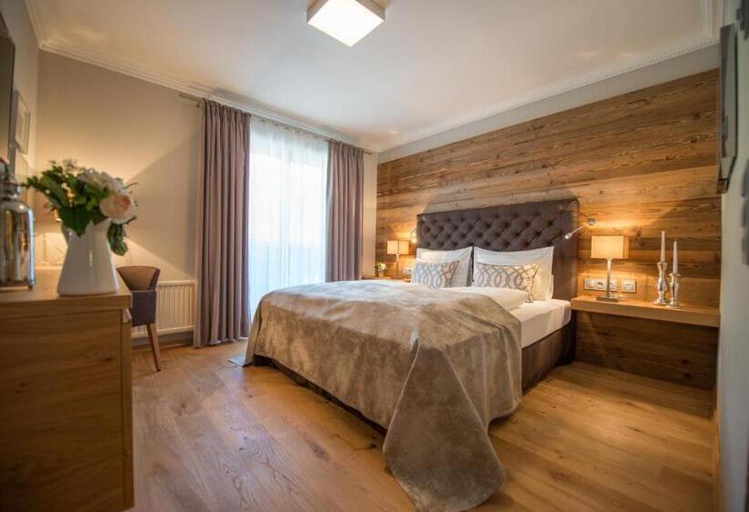 Номер Deluxe, Alpines Gourmet Hotel Montanara