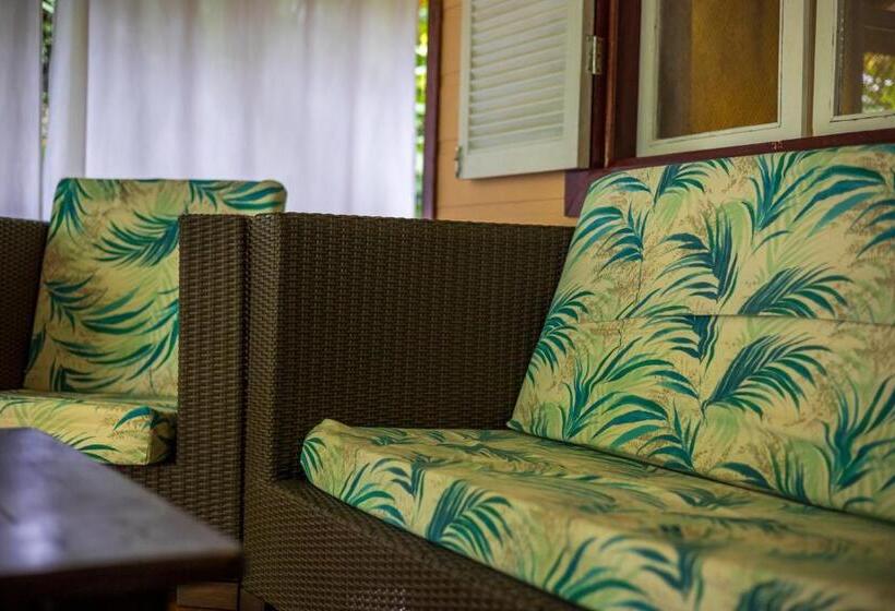 بانگلوی سوپریور, Namuwoki Lodge