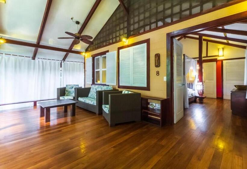 بانگلوی سوپریور, Namuwoki Lodge