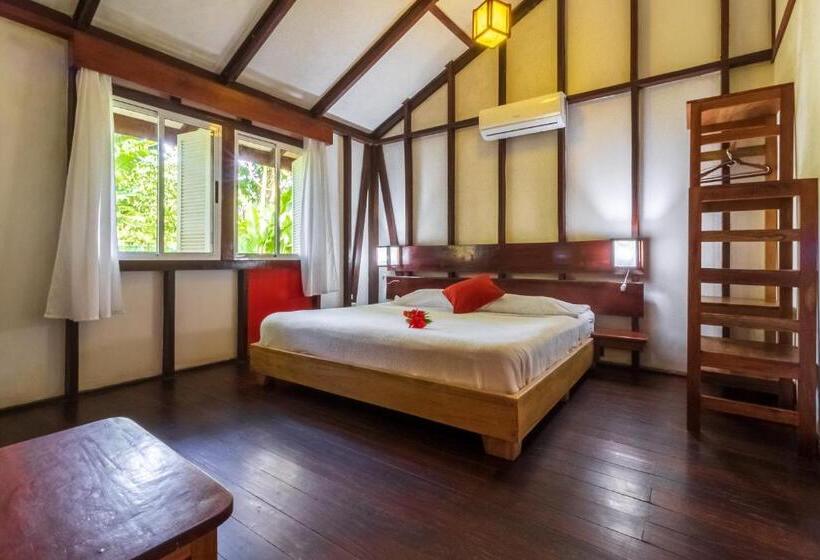 ویلای استاندارد 3 خوابه, Namuwoki Lodge