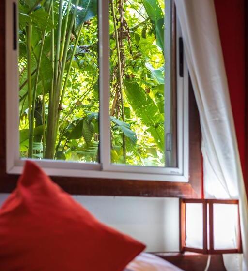 بنجلو قياسى 3 غرف نوم, Namuwoki Lodge